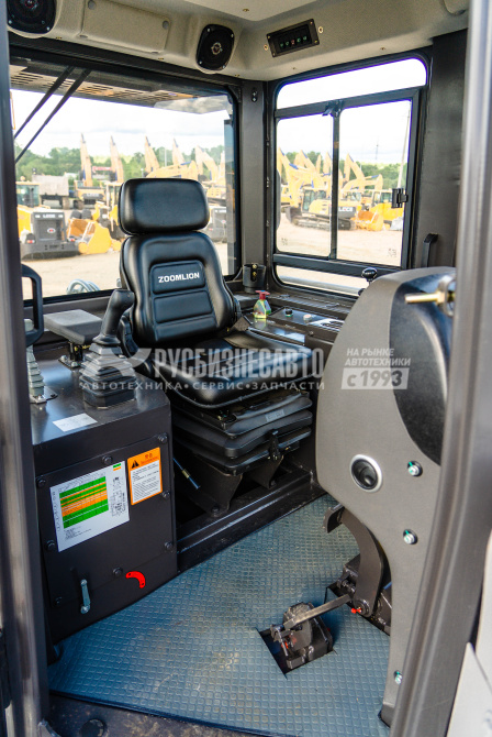 Купить Бульдозер гусеничный ZOOMLION ZD260G (кондиционер, гусеница 560мм, однозубый рыхлитель) в компании Русбизнесавто - изображение 14