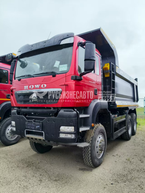 Купить Самосвал HOWO T5G 6x6 ( ZZ3407V395GE1 ) / 5.2*2.3*1.5 / 18 м3 / наклон / 12.00R24 двухскат в компании Русбизнесавто - изображение 1