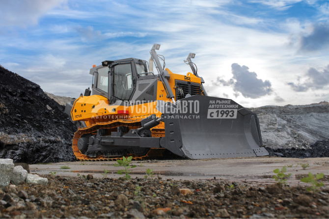 Купить Бульдозер ДСТ-Урал D15 в компании Русбизнесавто - изображение 0