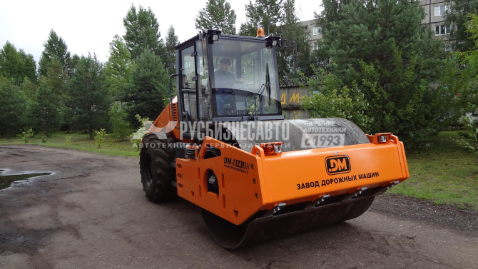 Купить Каток грунтовый полноприводный DM-614 (дв Cummins, масса 14т) в компании Русбизнесавто - изображение 0