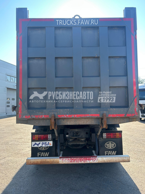 Купить Самосвал FAW J6 (8х4) б/у (2023 г., 74 619 км., П -образный) (0950) Новая резина в компании Русбизнесавто - изображение 6