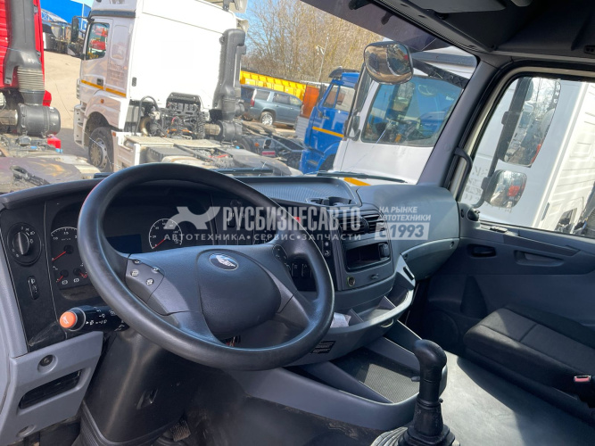 Купить КАМАЗ 5490-DC (МКПП) седельный тягач б/у (2019 г., 173 692 км.) новая резина задняя ось в компании Русбизнесавто - изображение 2