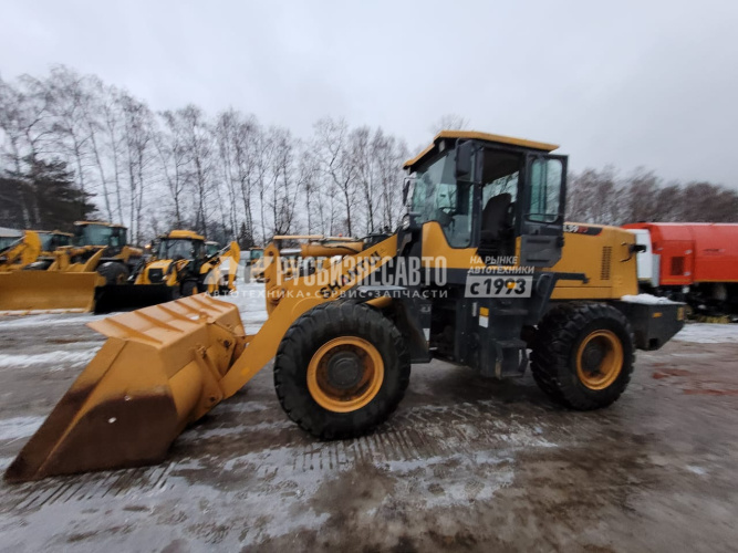 Купить Погрузчик фронтальный Shantui L39-B3 б/у (2021г.в., 850 м.ч.) в компании Русбизнесавто - изображение 7