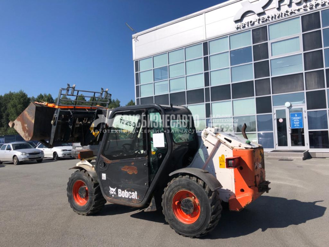 Купить Погрузчик телескопический BOBCAT T 2250 б/у (2012г., 8480м/ч) в компании Русбизнесавто - изображение 1