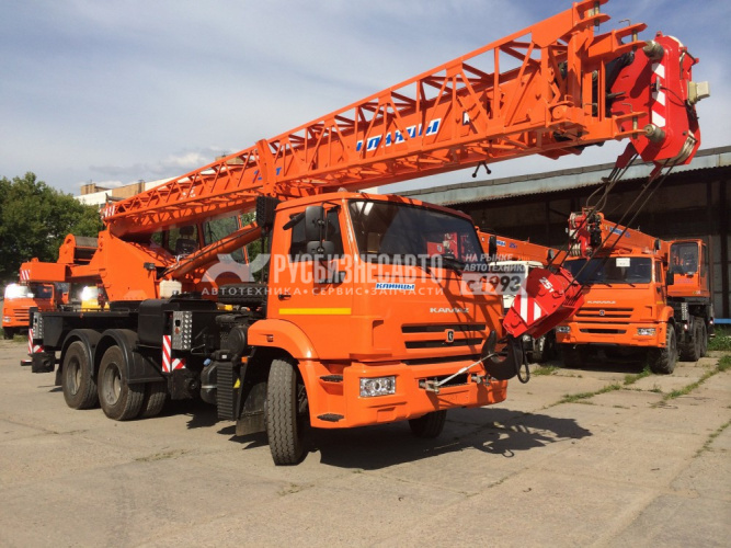 Купить КС 55713-1К-3 автокран с гуськом 25 т. (КАМАЗ-65115) в компании Русбизнесавто - изображение 1