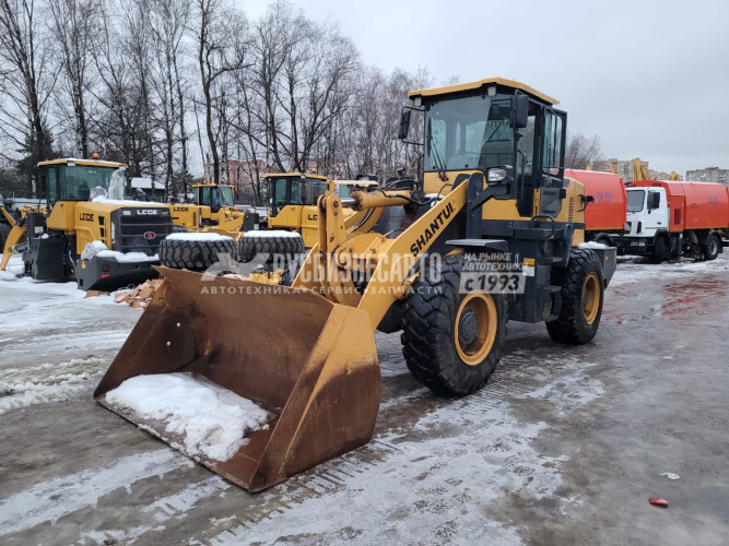 Купить Погрузчик фронтальный Shantui L39-B3 б/у (2021г.в., 850 м.ч.) в компании Русбизнесавто - изображение 0