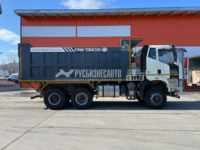 Купить Самосвал FAW J6 (6x6) б/у (2023 г., 42 496 км)(1008) в компании Русбизнесавто - изображение 1