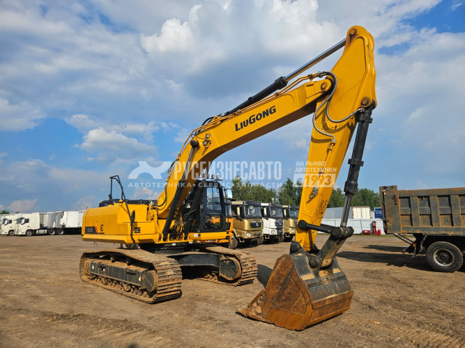 Купить Экскаватор гусеничный Liugong CLG933E б/у (2023г., 758 м/ч) (7938) в компании Русбизнесавто - изображение 0