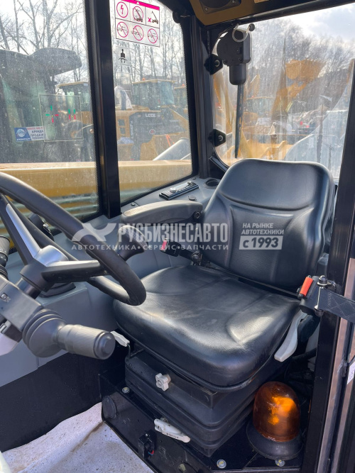 Купить Погрузчик телескопический HAULOTTE HTL 3207 (2021 г. 1 645,9 м/ч) в компании Русбизнесавто - изображение 1