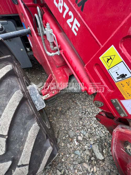 Купить Фронтальный погрузчик Runmax TL872E б/у (2022г., 367 м.ч. телескоп. стрела) в компании Русбизнесавто - изображение 1