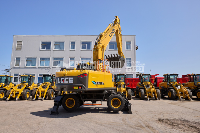 Купить Экскаватор колесный LGCE E7210H (Квик-каплер гидр, Двухпоточная гидролиния (X3)) в компании Русбизнесавто - изображение 1