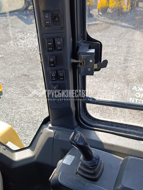Купить Фронтальный погрузчик LIUGONG CLG835H б/у (2021г;2 941м/ч)(0612) в компании Русбизнесавто - изображение 5