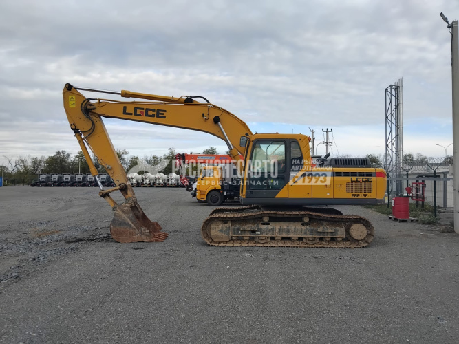 Купить Экскаватор гусеничный LGCE  E6215FLC б/у (2023 г.в.,2 412м/ч) (0099) в компании Русбизнесавто - изображение 4
