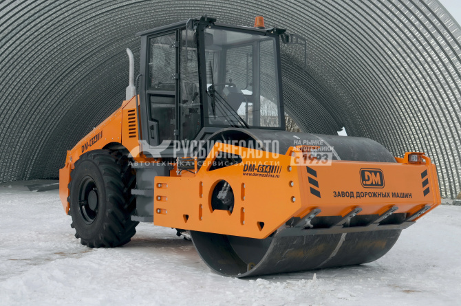 Купить Каток грунтовый полноприводный DM-614 (дв Cummins, масса 14т) в компании Русбизнесавто - изображение 1