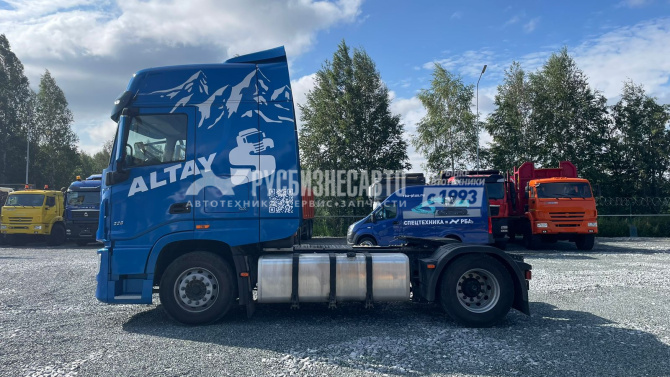 Купить Седельный тягач DONGFENG DFH4180 4х2 б/у (2023 г.в., 76 111 км., 520 л.с., акпп/ретард) (3777) в компании Русбизнесавто - изображение 1
