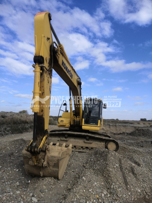 Купить Экскаватор KOMATSU PC220LC-8M0 (ЭО-4228) б/у (2017 г., 9150 м.ч.) в компании Русбизнесавто - изображение 1