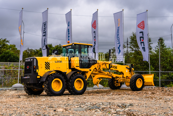 Купить Автогрейдер LGCE G9220F AWD (АПН, полный привод, передний отвал, средний отвал) в компании Русбизнесавто - изображение 3