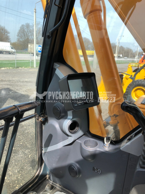 Купить Экскаватор гусеничный HYUNDAI R260LC-9S б/у (2014 г., 14 500 м.ч.) в компании Русбизнесавто - изображение 9