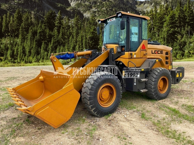Купить Погрузчик фронтальный LGCE L935H (ковш 2,1 м стандартный, доп. линия) в компании Русбизнесавто - изображение 1