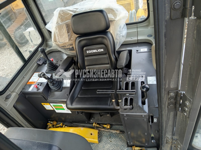 Купить Бульдозер гусеничный ZOOMLION ZD220-3 (кондиционер, гусеница 560мм, однозубый рыхлитель) в компании Русбизнесавто - изображение 8