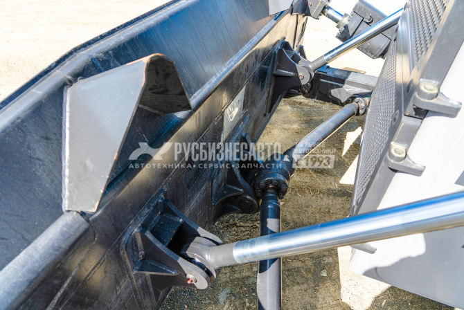 Купить Бульдозер гусеничный ZOOMLION ZD340G (кондиционер, гусеница 560мм, однозубый рыхлитель) в компании Русбизнесавто - изображение 3