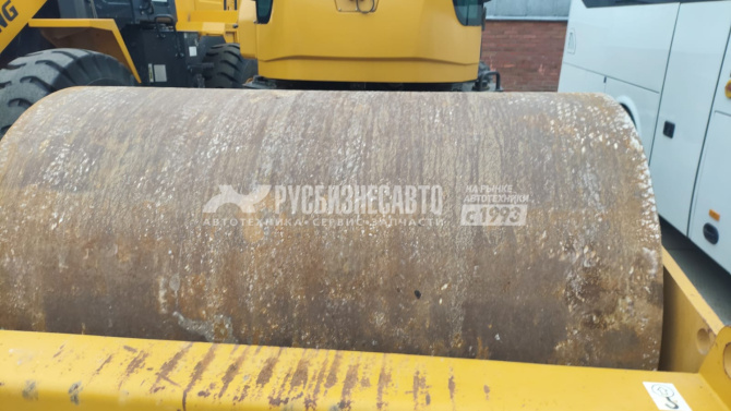 Купить Каток грунтовый SDLG RS7120 (полный привод) б\у (2021г., 6 416 м\ч) (0141) в компании Русбизнесавто - изображение 9