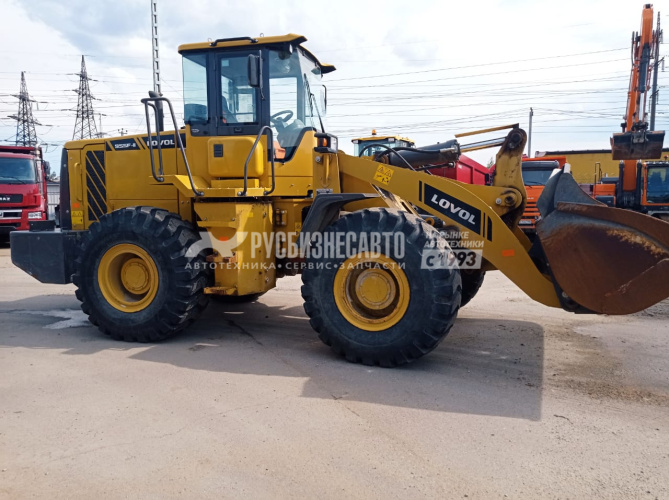 Купить Погрузчик фронтальный LOVOL FL955F-11 б/у (2020 г., 1320 м/ч) в компании Русбизнесавто - изображение 2