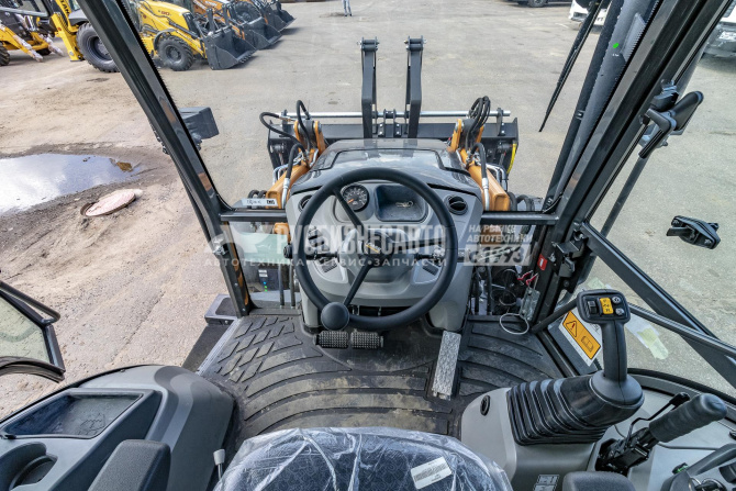 Купить Экскаватор-погрузчик CASE 580SV Comfort (Tier 5 с отключенной SCR, Турция) в компании Русбизнесавто - изображение 6