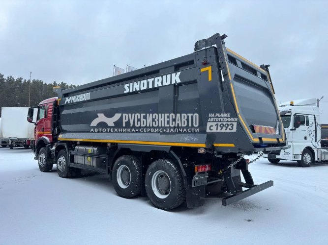 Купить Самосвал HOWO T5G 8x4 ( ZZ3317V306GE1 ) / 6.3*2.3*1.5+0.3 / 22-26 м3 / наклон / п.ч. 5.26 2025г.в. в компании Русбизнесавто - изображение 2