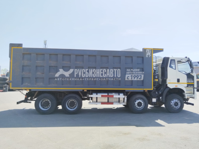 Купить Cамосвал FAW J6 8х4 б/у (2023гв, 34 903 км) (3634) в компании Русбизнесавто - изображение 3