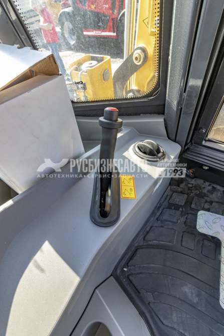Купить Экскаватор-погрузчик New Holland B115C Performance (рычаги сзади, Италия) в компании Русбизнесавто - изображение 12