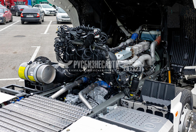 Купить Тягач SITRAK C7H LUX 4x2 ( ZZ4186V391HE1C ) / без АДР с КОМ / КПГ / CNG (сжат.метан) в компании Русбизнесавто - изображение 1