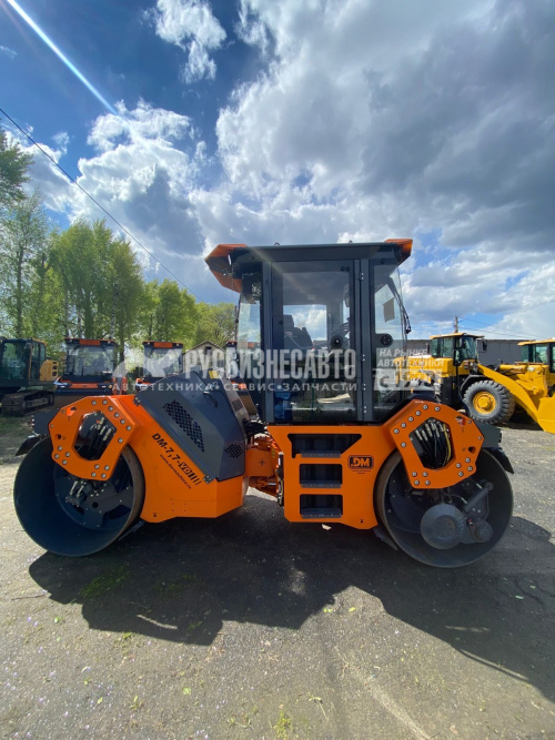 Купить Каток дорожный двухвальцовый вибрационный DM-7.7-VD (вес 7,95 т. шир. вальца 1,7 м, ЯМЗ) в компании Русбизнесавто - изображение 21