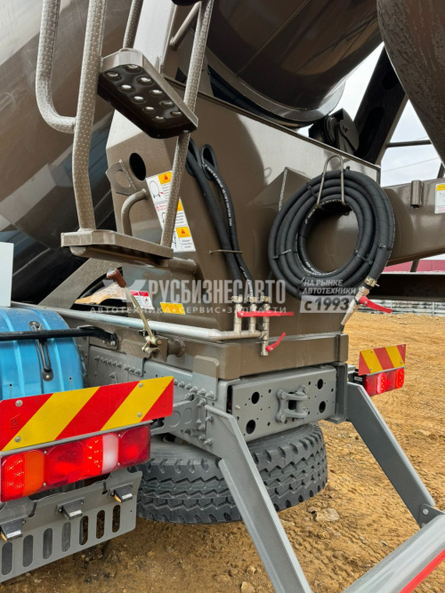 Купить Автобетоносмеситель на шасси HOWO T5G 6x4 (ZZ5257GJBV384GE1) 10м3 в компании Русбизнесавто - изображение 4