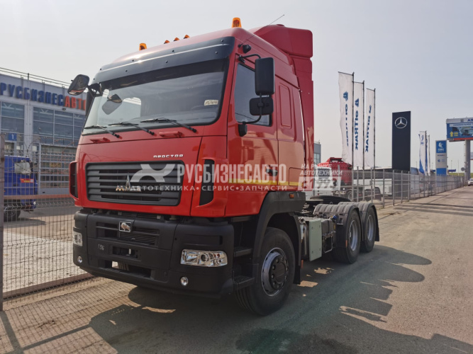 Купить Тягач 6х4 МАЗ 64А028-570-021, ССУ 1150, пневм, ДОПОГ (МАЗ-6430 для опасных грузов) в компании Русбизнесавто - изображение 1