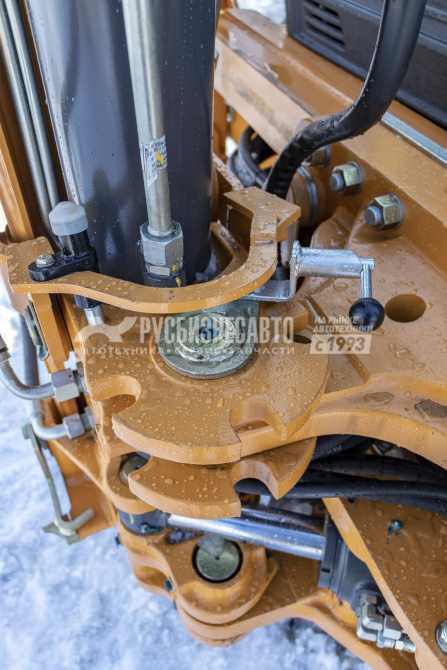 Купить Экскаватор-погрузчик CASE 570SV (с параллельной стрелой и вилами, Индия) в компании Русбизнесавто - изображение 9