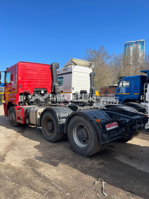 Купить КАМАЗ 65806 седельный тягач 6x4 б/у (2021г., 116 750 км.) новая резина на задних осях в компании Русбизнесавто - изображение 3