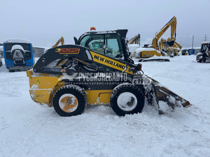Купить Мини-погрузчик NEW HOLLAND L225 б/у (2019 г.в., 5 886 м.ч) (1363) в компании Русбизнесавто - изображение 4