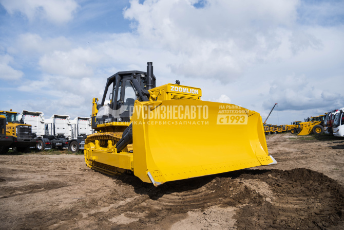 Купить Бульдозер гусеничный ZOOMLION ZD320-3 (ROPS/FOPS, кондиционер, гусеница 560мм, однозубый рыхлитель) в компании Русбизнесавто - изображение 1