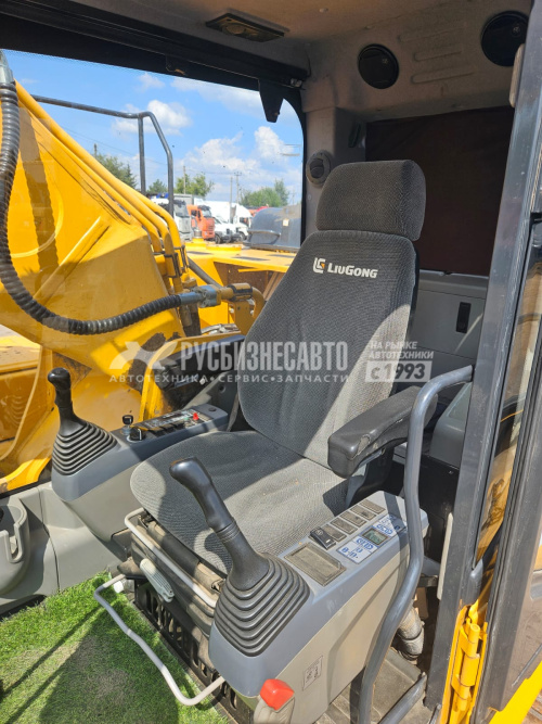 Купить Экскаватор гусеничный Liugong CLG933E б/у (2021г., 9 096 м/ч) (3063) в компании Русбизнесавто - изображение 8