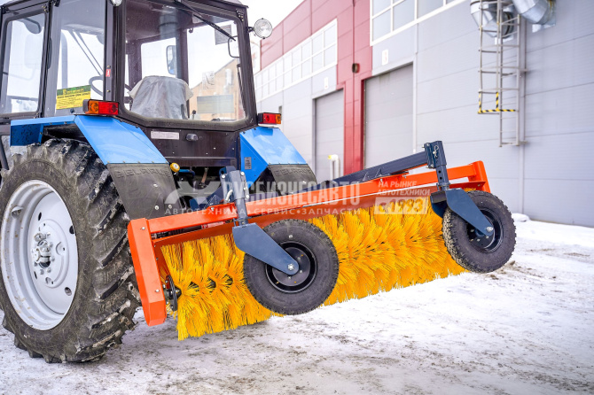 Купить Щетка коммунальная механическая от ВОМ, стандартная ширина захвата 1800мм(2 кардана, колеса 5*10) БЗ в компании Русбизнесавто - изображение 4