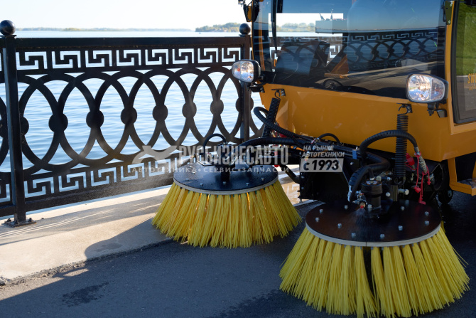 Купить Универсальная подметальная машина «SWEEPER» ММК-2000 (пылесос, объем бункера для смета 2 куб/м) в компании Русбизнесавто - изображение 9