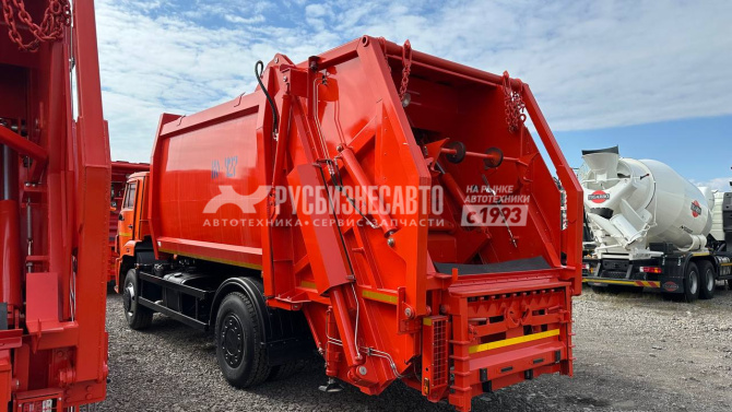 Купить КО-427-72 на шасси КАМАЗ 53605-3950-48 Мусоровоз с задней загрузкой, портал, 18,5 м3 в компании Русбизнесавто - изображение 9