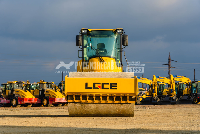 Купить Каток грунтовый LGCE RS7140H (полный привод) в компании Русбизнесавто - изображение 6