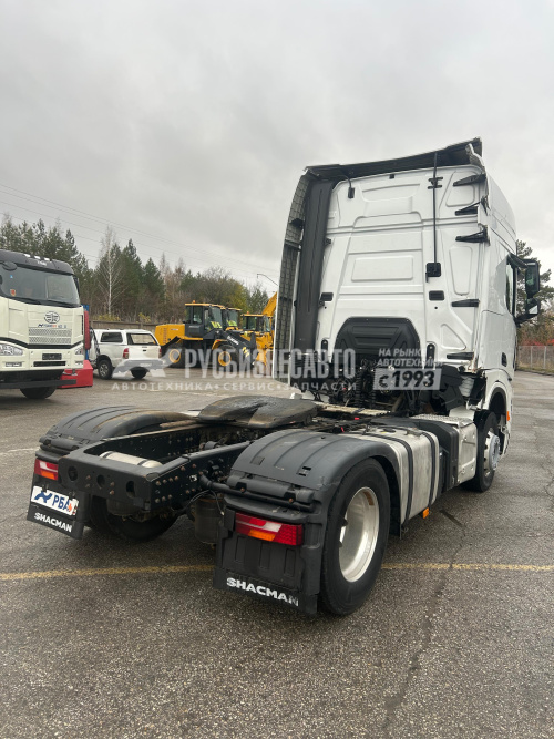 Купить Седельный тягач SHACMAN SX4188YY381 4х2,  б/у (2023 г., 159 492 км.)(2411)-Сбер комиссия-Бронь Сбер в компании Русбизнесавто - изображение 2