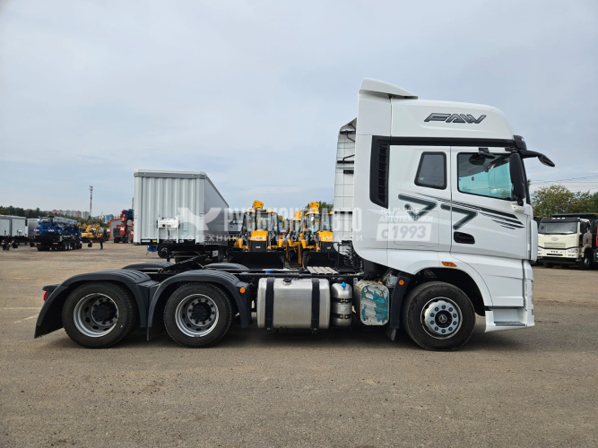 Купить Седельный тягач FAW J7 6x4, б/у (2023 г., 88 134 км.)(5795) в компании Русбизнесавто - изображение 2