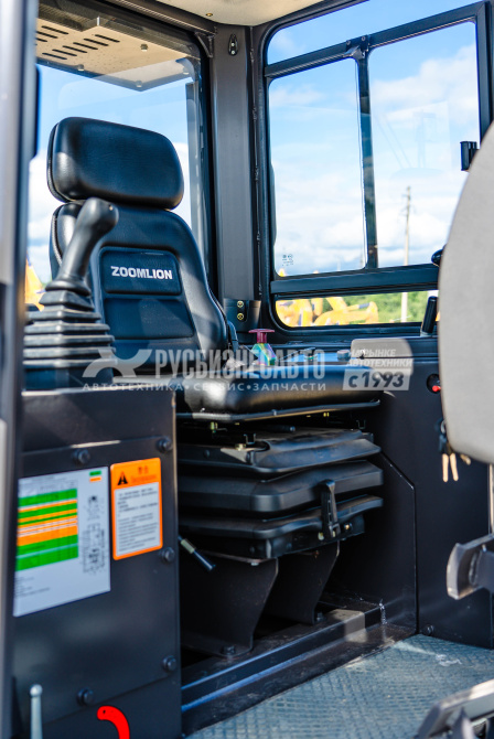 Купить Бульдозер гусеничный ZOOMLION ZD260G (кондиционер, гусеница 560мм, однозубый рыхлитель) в компании Русбизнесавто - изображение 6