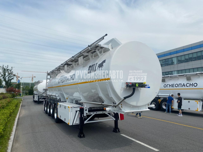 Купить ППЦ-32 BULL (светлые НП, 32м3, 4 отс., ниж. налив, сист. рек., 4 оси SAF, WABCO) в компании Русбизнесавто - изображение 3