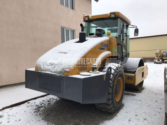 Купить Каток грунтовый вибрационный XCMG XS143J б/у (2020 г., 2269 м.ч.) в компании Русбизнесавто - изображение 0