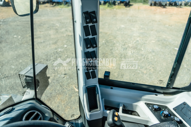 Купить Погрузчик фронтальный LGCE L935H (ковш 2,1 м стандартный, удлиненная стрела) в компании Русбизнесавто - изображение 8
